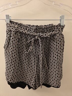 miami Black and Cream Printed Elastic-Waist Shorts